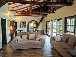 PINK FLAMINGO BOUTIQUE HOTEL