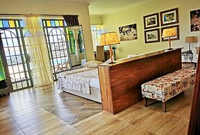 PINK FLAMINGO BOUTIQUE HOTEL