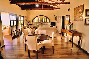 PINK FLAMINGO BOUTIQUE HOTEL