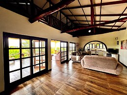 PINK FLAMINGO BOUTIQUE HOTEL