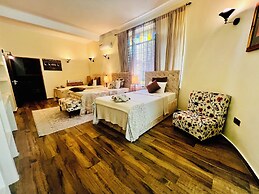 PINK FLAMINGO BOUTIQUE HOTEL