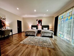 PINK FLAMINGO BOUTIQUE HOTEL