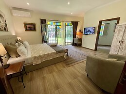 PINK FLAMINGO BOUTIQUE HOTEL