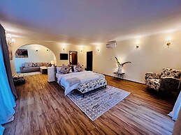 PINK FLAMINGO BOUTIQUE HOTEL