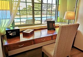 PINK FLAMINGO BOUTIQUE HOTEL
