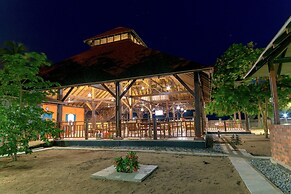 Charlestina Beach Resort