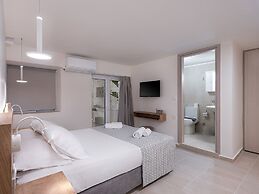 Casa D'Irene Deluxe Hotel