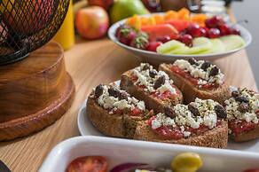 Casa D'Irene Deluxe Hotel