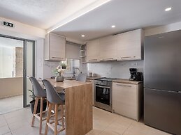 Casa D'Irene Deluxe Hotel