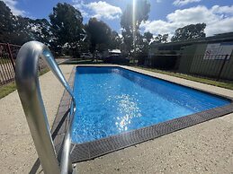Acacia Caravan Park
