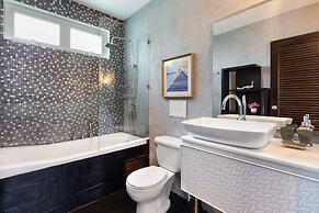 Ocean View Boutique 8BR Pool Villa Sawan