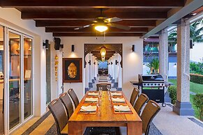Ocean View Boutique 8BR Pool Villa Sawan