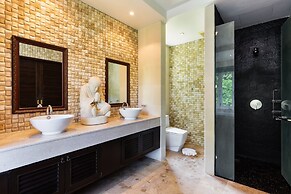 Ocean View Boutique 8BR Pool Villa Sawan