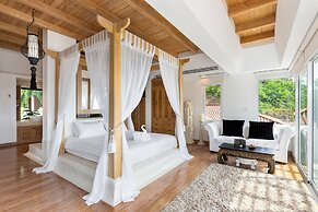 Ocean View Boutique 8BR Pool Villa Sawan