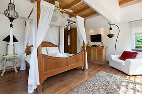 Ocean View Boutique 8BR Pool Villa Sawan