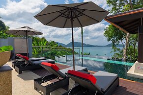 Spectacular Seaview Pool Villa Kalim 6
