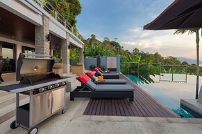 Spectacular Seaview Pool Villa Kalim 6