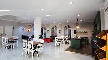 Omah Madam Bed & Breakfast