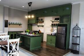 Omah Madam Bed & Breakfast