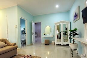 Omah Madam Bed & Breakfast