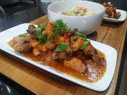 Omah Madam Bed & Breakfast