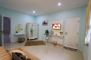 Omah Madam Bed & Breakfast