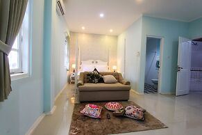 Omah Madam Bed & Breakfast