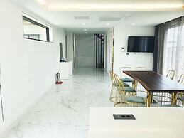 Memoria Pool Villa Family Pension