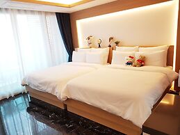 Memoria Pool Villa Family Pension