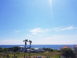 Memoria Pool Villa Family Pension