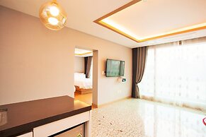 Memoria Pool Villa Family Pension