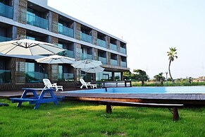 Memoria Pool Villa Family Pension