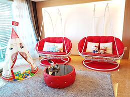 Memoria Pool Villa Family Pension