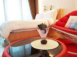 Memoria Pool Villa Family Pension