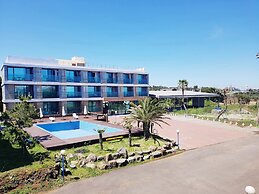 Memoria Pool Villa Family Pension