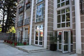 Apartment on Tulpanov St. 1-3