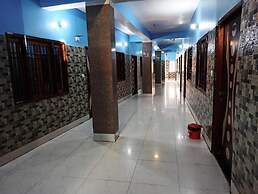 Hotel Anand Lok