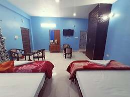 Hotel Anand Lok