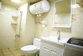 Wanlong Apartment Xiangxue Branch