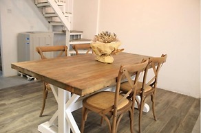 Wanlong Apartment Xiangxue Branch