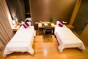 Wanlong Apartment Pazhou Branch