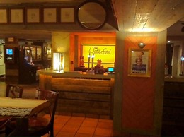 Waterford Lodge Hotel