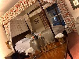 Waterford Lodge Hotel