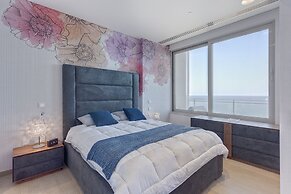 Luxury Apt Ocean Views in Tigne Point, With Pool