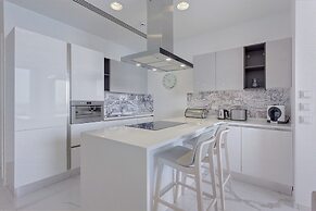 Luxury Apt Ocean Views in Tigne Point, With Pool