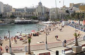 Fabulous LUX APT inc Pool, Sliema Upmarket Area