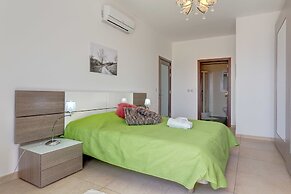 Fabulous LUX APT inc Pool, Sliema Upmarket Area