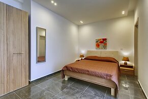 Luxury Apt Prime Location, Sliema