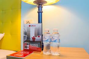 RedDoorz Plus near UV Mandaue Cebu