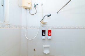 RedDoorz near Walking Street Angeles City